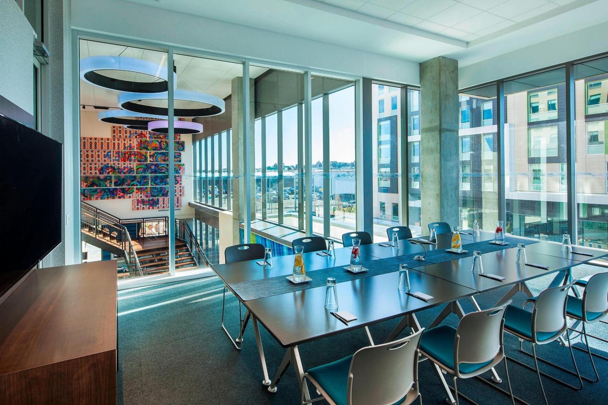 Готель Aloft Boston Seaport District Екстер'єр фото