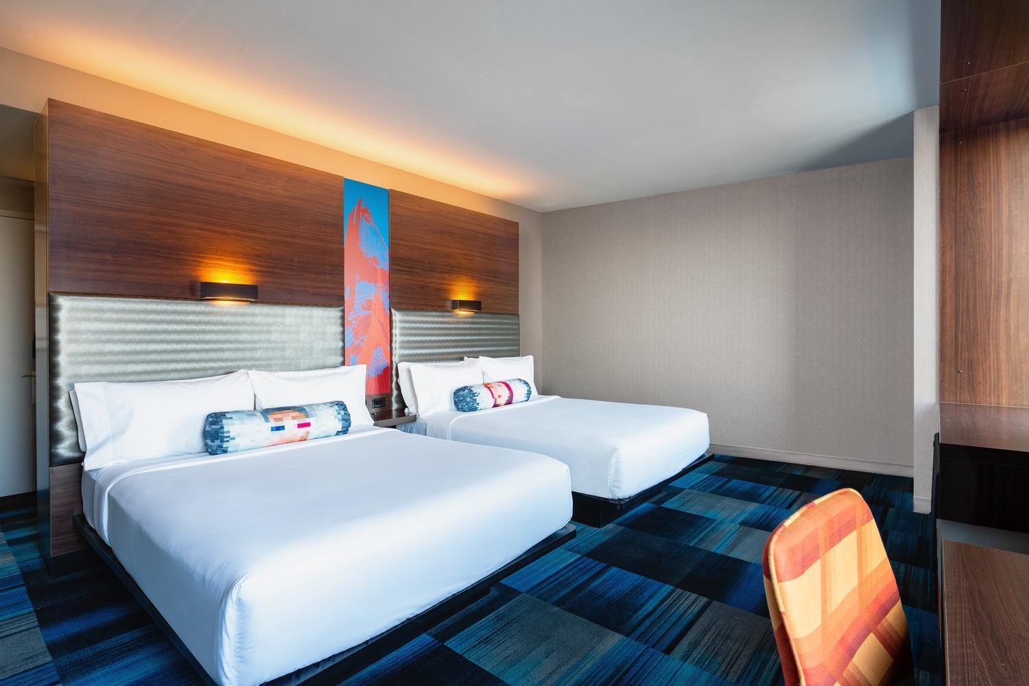 Готель Aloft Boston Seaport District Екстер'єр фото